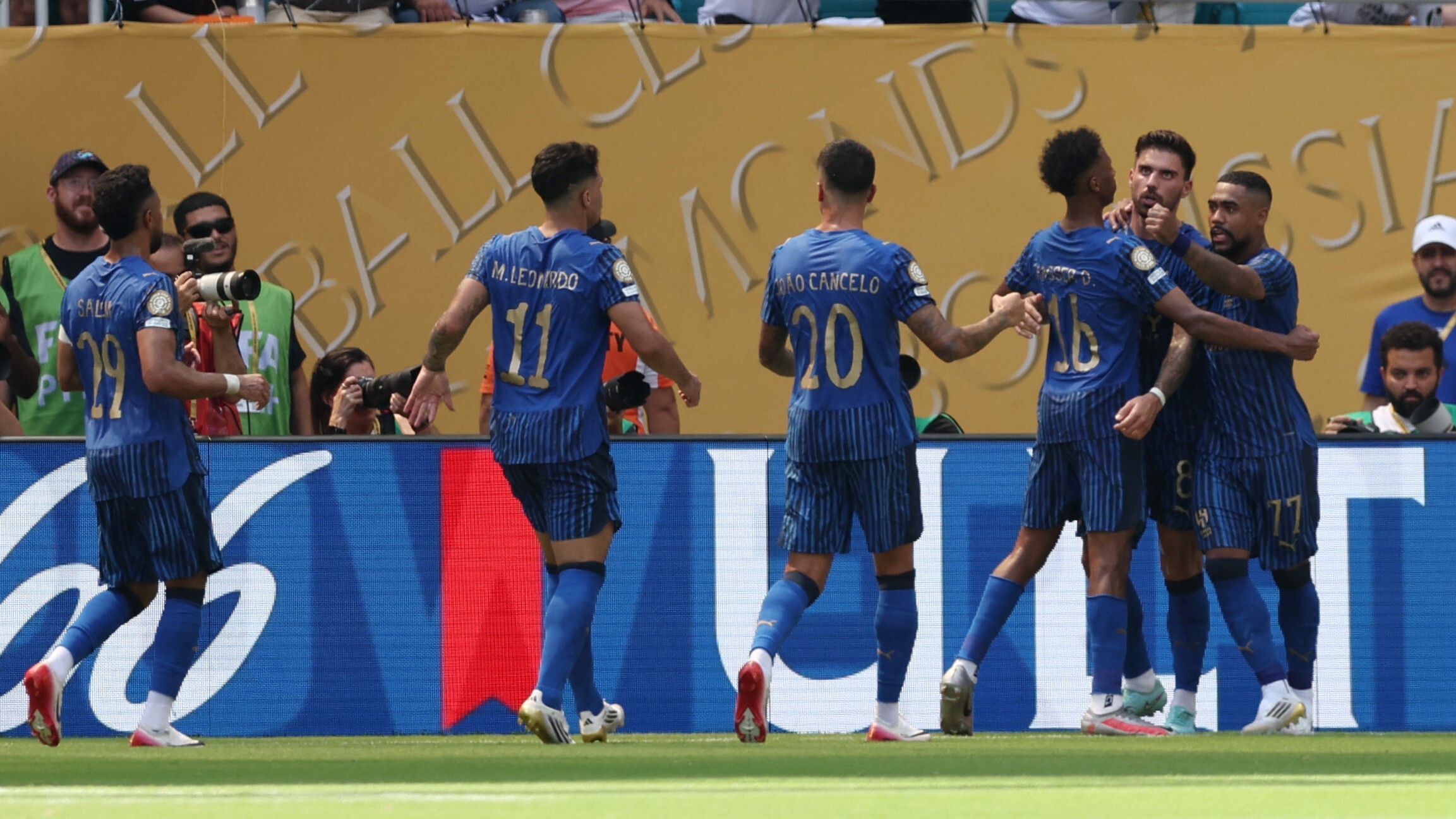 乐鱼app下载 -关于加时末段体能课后，AC米兰防线松动备战全明星赛，悬念犹存，身体对抗强度拉满的信息