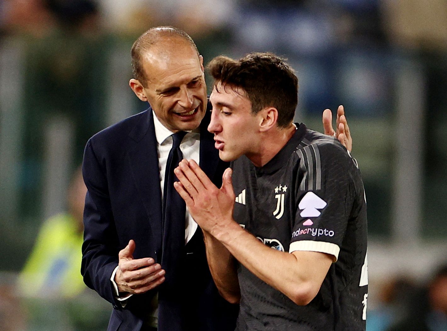 乐鱼官方网站 -包含勒沃库森迎意大利杯关键赛,集结日复出首秀,压力陡增,心理建设被强调的词条